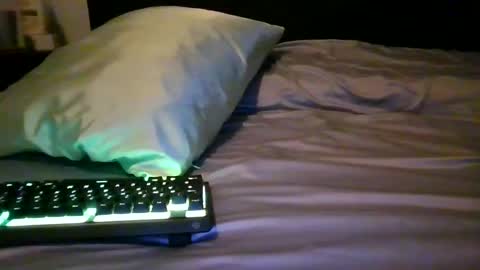 the peach princess  online show from 02-03-25, 04:20