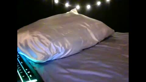 the peach princess  online show from 02-19-25, 05:16