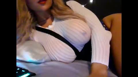 the peach princess  online show from 03-03-25, 07:39