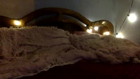 Fansly.    there many hot fuck vids with me online show from 01-17-25, 03:22