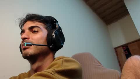 Santiago Enrique online show from 09-10-25, 04:45