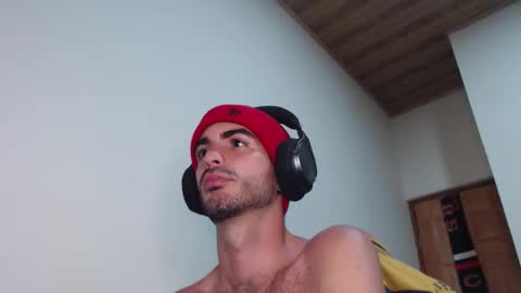 Santiago Enrique online show from 02-27-26, 06:13