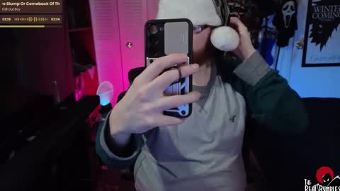 Bumbles or B online show from 12-18-25, 04:46