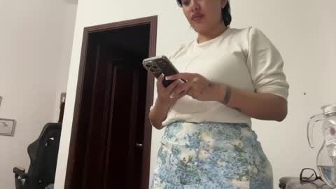 Snapshot of therealcamilabaddie chatting on 03-05-25, 12:59 therealcamilabaddie online show from 03-05-25, 12:59