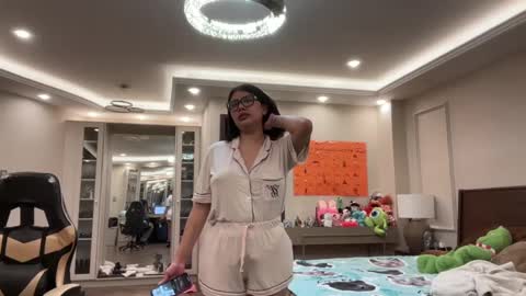 Snapshot of therealcamilabaddie chatting on 10-11-25, 11:47 therealcamilabaddie online show from 10-11-25, 11:47