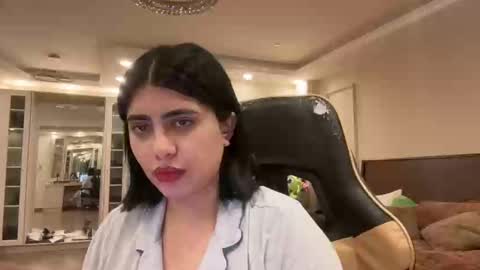 Snapshot of therealcamilabaddie chatting on 10-15-25, 02:44 therealcamilabaddie online show from 10-15-25, 02:44