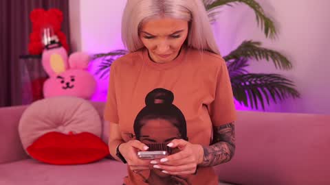 Deea  online show from 01-31-25, 04:27