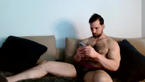 Snapshot of therealkingyoshi chatting on 12-30-24, 05:34 Yoshi online show from 12-30-24, 05:34