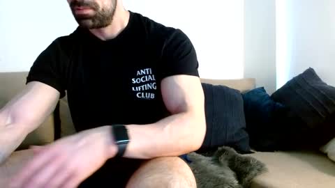 Snapshot of therealkingyoshi chatting on 02-20-25, 08:36 Yoshi online show from 02-20-25, 08:36