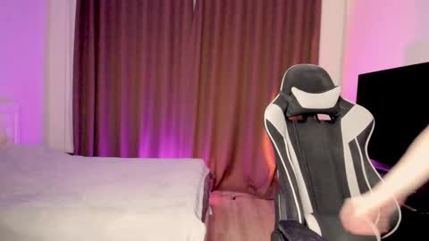 Theresa online show from 02-24-26, 12:52