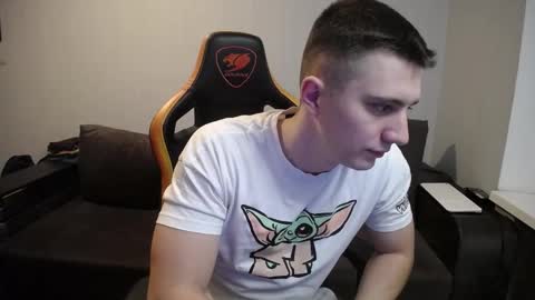 Snapshot of theroadtomars chatting on 03-06-25, 08:37 Nick   online show from 03-06-25, 08:37