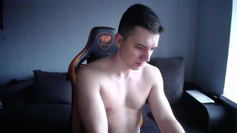 Snapshot of theroadtomars chatting on 03-11-25, 03:12 Nick   online show from 03-11-25, 03:12