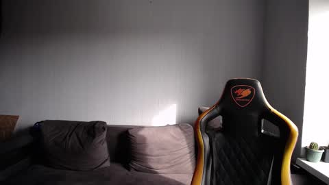 Snapshot of theroadtomars chatting on 10-06-25, 07:17 Nick   online show from 10-06-25, 07:17