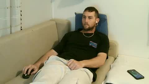 Snapshot of thesagie chatting on 12-12-24, 07:59 VEGAS online show from 12-12-24, 07:59