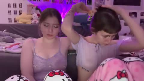 Snapshot of thesearchofgod chatting on 01-14-25, 08:37 LISA                                            online show from 01-14-25, 08:37