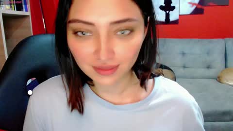 Snapshot of thesweethari chatting on 01-20-25, 11:54 I dont do real meetings My bio online show from 01-20-25, 11:54