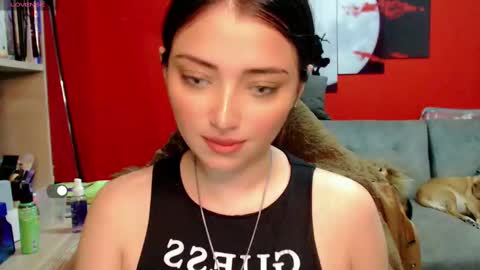 Snapshot of thesweethari chatting on 03-05-25, 09:26 I dont do real meetings My bio online show from 03-05-25, 09:26