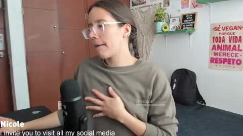Nicole online show from 02-18-25, 07:52