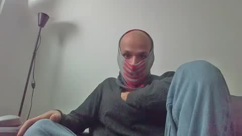 Scarf guy online show from 02-21-25, 01:11