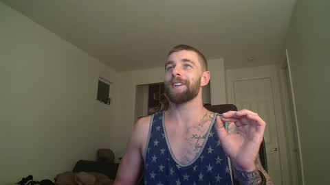 Snapshot of theufcfan_8181 chatting on 09-25-25, 07:23 troy online show from 09-25-25, 07:23