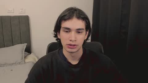 Snapshot of thiaan__ chatting on 12-30-24, 02:20 thiaan__ online show from 12-30-24, 02:20