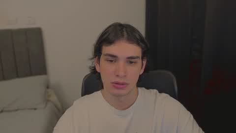 Snapshot of thiaan__ chatting on 01-17-25, 02:50 thiaan__ online show from 01-17-25, 02:50