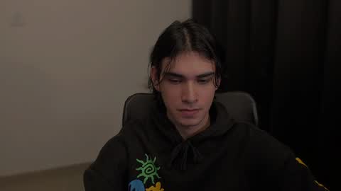 Snapshot of thiaan__ chatting on 01-24-25, 12:42 thiaan__ online show from 01-24-25, 12:42