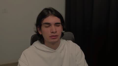 Snapshot of thiaan__ chatting on 01-25-25, 02:26 thiaan__ online show from 01-25-25, 02:26