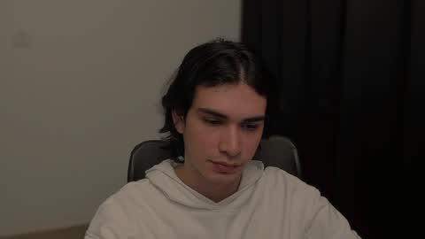 Snapshot of thiaan__ chatting on 01-29-25, 01:16 thiaan__ online show from 01-29-25, 01:16