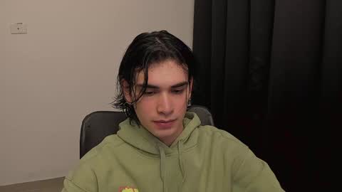 Snapshot of thiaan__ chatting on 02-01-25, 02:26 thiaan__ online show from 02-01-25, 02:26