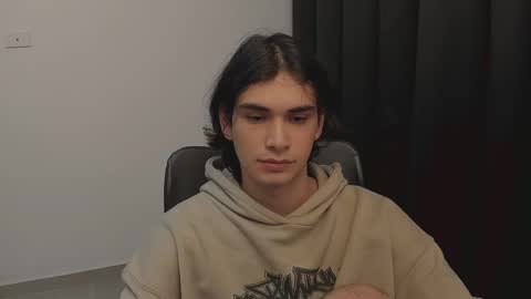 Snapshot of thiaan__ chatting on 02-21-25, 02:50 thiaan__ online show from 02-21-25, 02:50