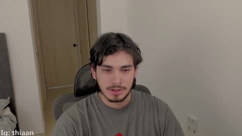 Snapshot of thiaan__ chatting on 09-14-25, 10:09 thiaan__ online show from 09-14-25, 10:09