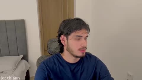 Snapshot of thiaan__ chatting on 09-28-25, 04:07 thiaan__ online show from 09-28-25, 04:07