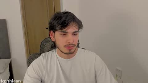 Snapshot of thiaan__ chatting on 10-23-25, 01:38 thiaan__ online show from 10-23-25, 01:38