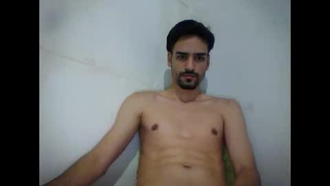 Snapshot of thiago22bk chatting on 10-10-25, 05:06 thiago22bk online show from 10-10-25, 05:06