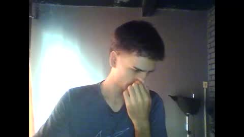 Snapshot of thiago22bk chatting on 10-18-25, 07:14 thiago22bk online show from 10-18-25, 07:14