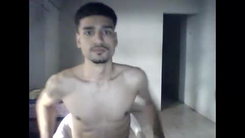 Snapshot of thiago22bk chatting on 11-18-25, 04:44 thiago22bk online show from 11-18-25, 04:44