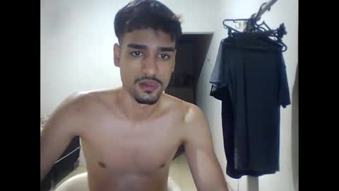 Snapshot of thiago22bk chatting on 11-22-25, 06:07 thiago22bk online show from 11-22-25, 06:07