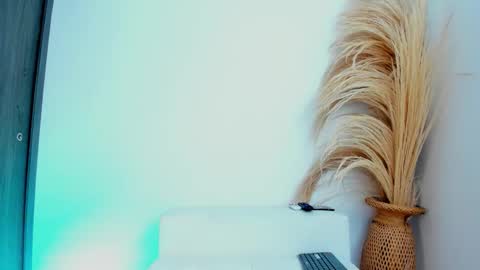 Thiago  online show from 12-01-25, 06:13