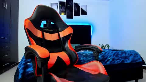 Snapshot of thiago_cp01 chatting on 02-05-25, 06:13 Thiago online show from 02-05-25, 06:13