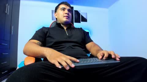 Snapshot of thiago_cp01 chatting on 02-25-26, 05:39 Thiago online show from 02-25-26, 05:39