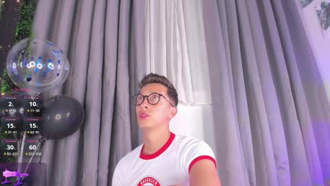 SanThiago online show from 12-02-25, 01:44