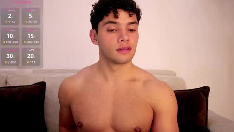 Snapshot of thiago_l chatting on 02-20-25, 12:41 Just Thiago online show from 02-20-25, 12:41