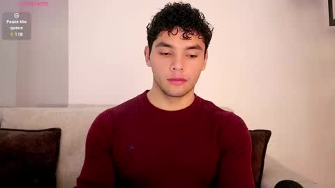 Snapshot of thiago_l chatting on 03-04-25, 03:04 Just Thiago online show from 03-04-25, 03:04