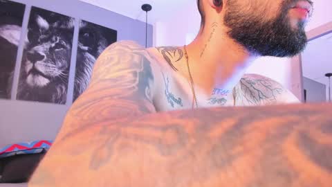 Snapshot of thiago_nowak2 chatting on 12-06-24, 07:43 Thiago online show from 12-06-24, 07:43