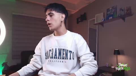 Snapshot of thiago_rockwell chatting on 03-01-25, 11:26 Thiago online show from 03-01-25, 11:26