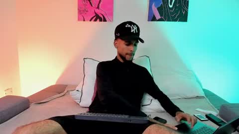 Snapshot of thiagoferreti_ chatting on 08-05-26, 04:04 ThiagoFerreti online show from 08-05-26, 04:04