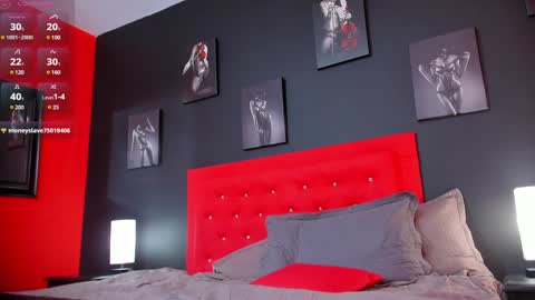 Thia Gomez online show from 12-29-24, 03:24