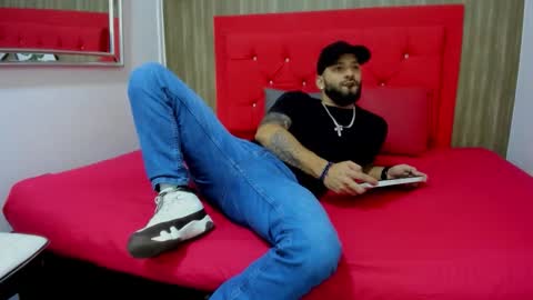 Snapshot of thiagomez17 chatting on 01-16-26, 07:07 Thia Gomez online show from 01-16-26, 07:07