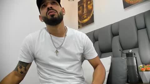 Snapshot of thiagomez17 chatting on 02-07-26, 02:10 Thia Gomez online show from 02-07-26, 02:10